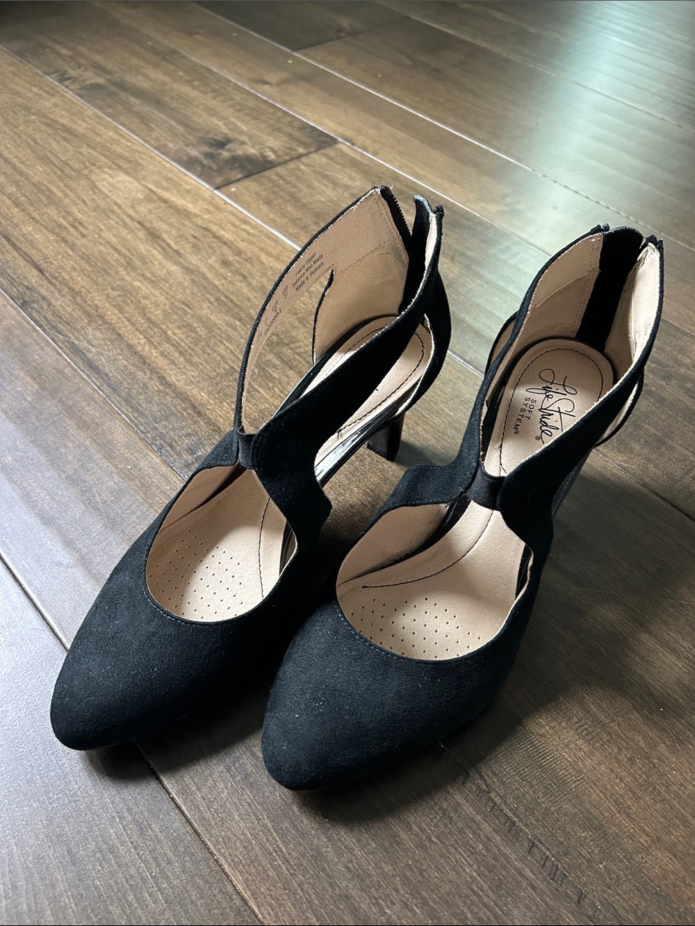 Life Stride Black Suede Cutout Pointed-Toe Heels